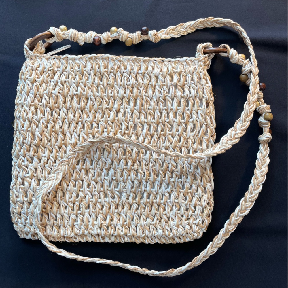 Cappelli Straworld Woven Crossbody Bag Purse Braided Strap Wooden Accents Zipper